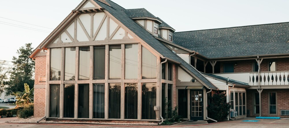 Victorian Inn & Suites, Nacogdoches — photo 1