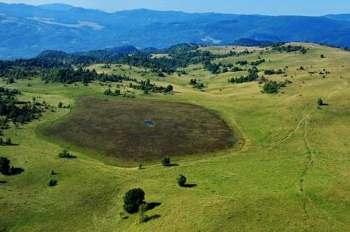 Pensiunea Tincu, Окна Сугатаг — фото 1