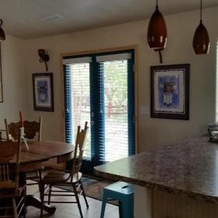 Grizzly Roadhouse Bed & Breakfast And Vacation Rentals, Тоуаок — фото 2