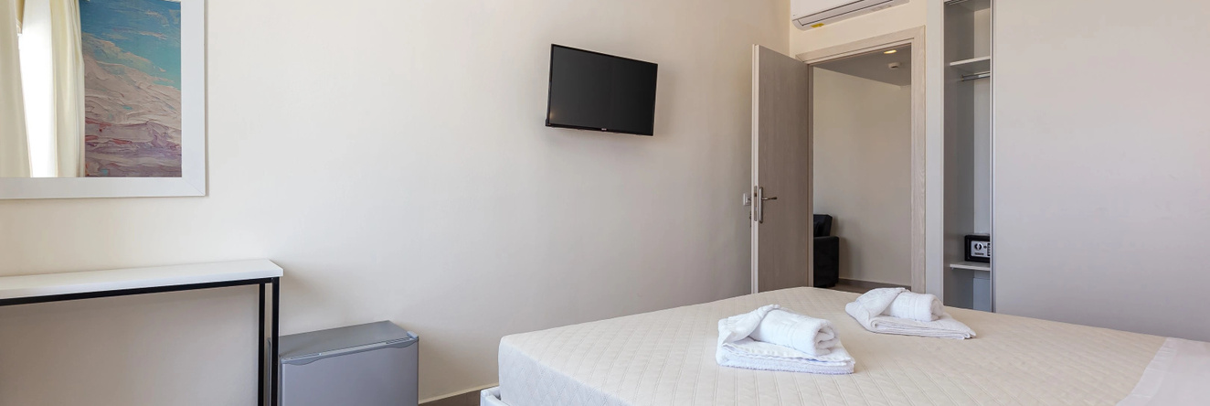 Aqua Luxury Suites Roda, 罗达 — 照片 1
