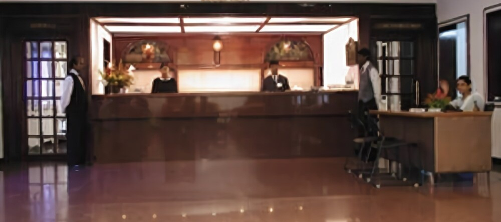 Velan Hotel Greenfields, 蒂鲁布尔 — 照片 1