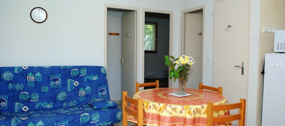 House With 2 Bedrooms In Estang With Shared Pool Furnished Terrace And Wifi, 埃斯唐 — 照片 1