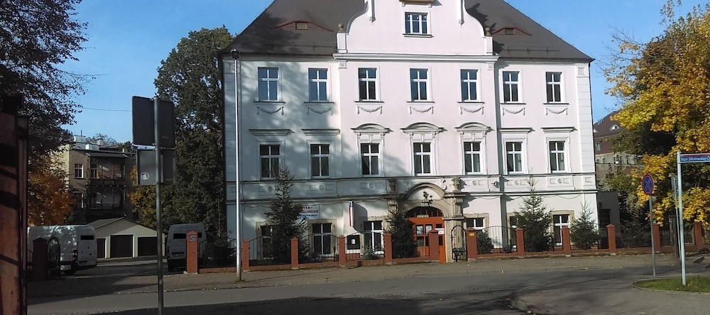 Hotel Krokus, Каменна-Гура — фото 1