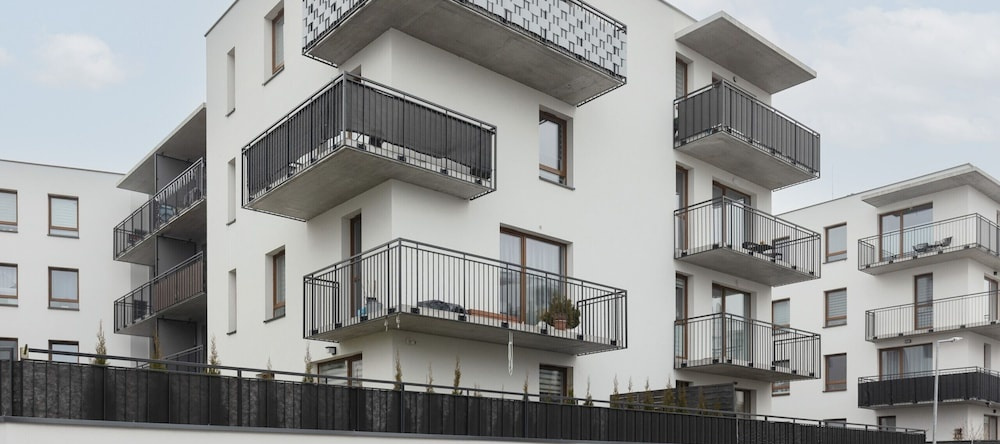 Piaseczno Modern Apartment By Renters, 皮亚塞奇诺 — 照片 1