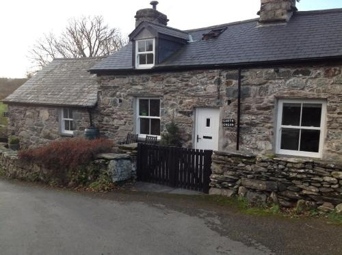 Garth Engan Private Self Contained B&B with Garden Area, Llanbedr — photo 1