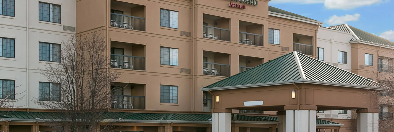 Courtyard by Marriott Kansas City East/Blue Springs, 布鲁斯普林斯 — 照片 1