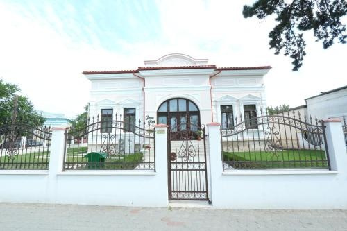 Green Park Boutique Hotel, 福克沙尼 — 照片 1