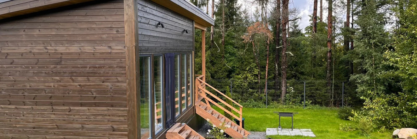Novy Dom U Sosnovogo Lesa Guest house, 伊戈里别墅 — 照片 1
