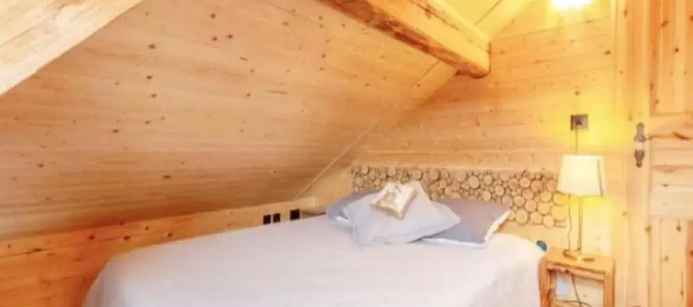 Chalet in Rossiniere Near Glacier & Lake, Rossiniere — photo 1