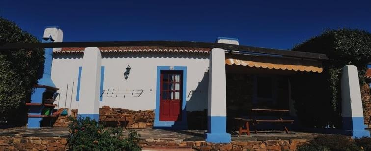 Quinta do Sardanito de Trás, 赞布热拉杜马尔 — 照片 1