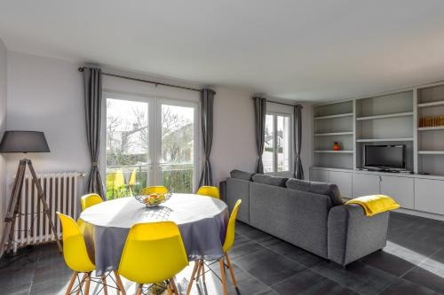 2 Bed House Near Disneyland Paris, Монтри — фото 1
