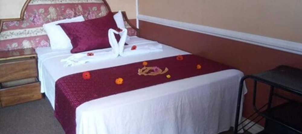 Hotel y Cabinas el Suen, 蒂拉兰 — 照片 1