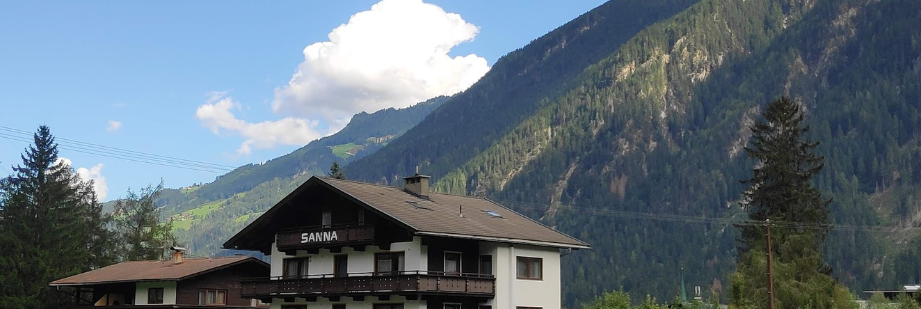Sanna Pension Guesthouse, Майрхофен — фото 1