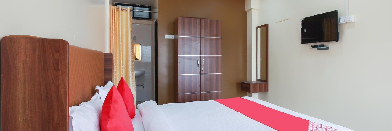 OYO 46968 Mahakal Inn, 楠代德 — 照片 1