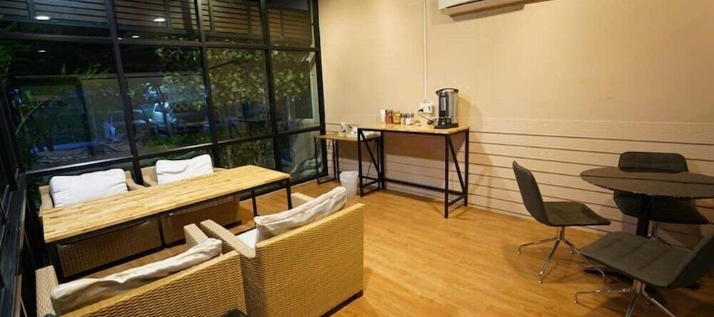 The Chill House, Tha Muang — photo 1