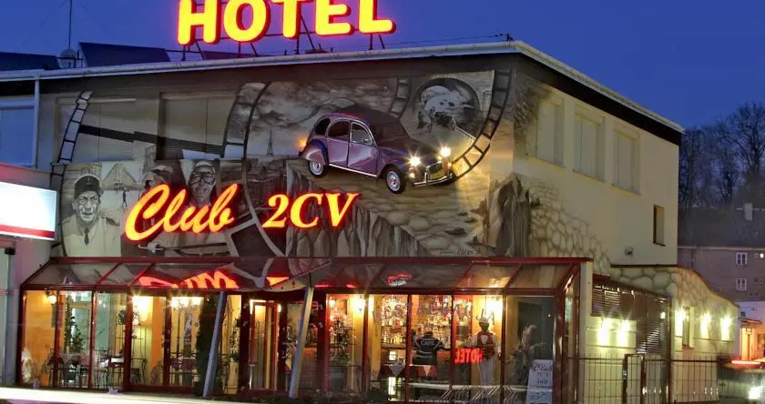 Club 2CV, 科沙林 — 照片 1