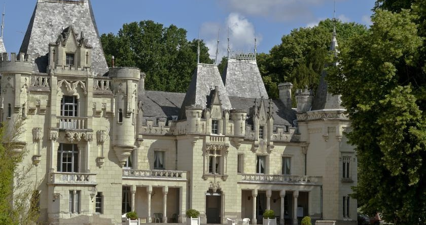 Château De Salvert- Chambre Dhôtes, Нейи — фото 1