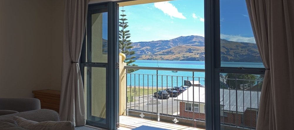 Akaroa Criterion Motel, 阿卡罗阿 — 照片 1