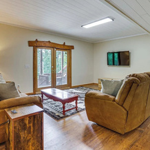 Cozy Lake Hartwell Getaway W/ Game Room!, Токкоа — фото 5