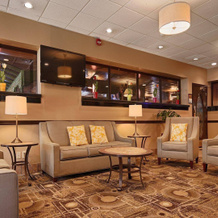 Days Inn & Suites By Wyndham Johnson City, Джонсон-Сити — фото 2