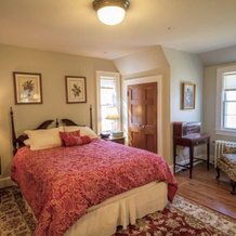 Four Mounds Inn, Dubuque — photo 5