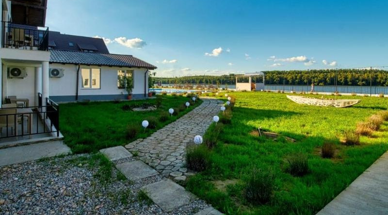 Amore Resort, Балтении де Сус — фото 1