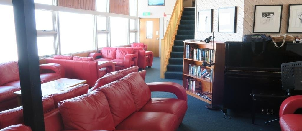Sundeck Hotel, Perisher Valley — photo 1
