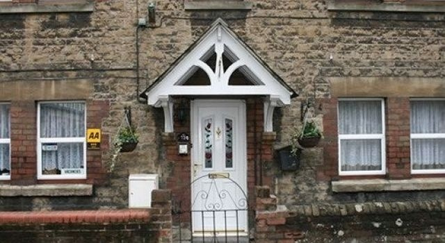 Diana Lodge, Chippenham — photo 1