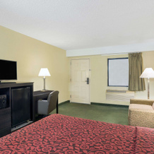 Days Inn & Suites by Wyndham Columbia Airport, 西哥伦比亚 — 照片 3