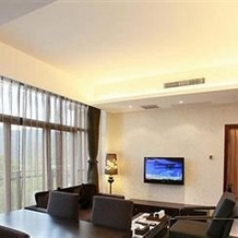 Jiulongwan Aiqindao Holiday Hotel, Наньпин — фото 4