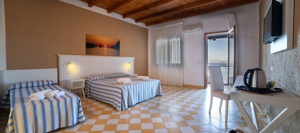 Resort Fior Di Sicilia, Джойоза-Мареа — фото 1