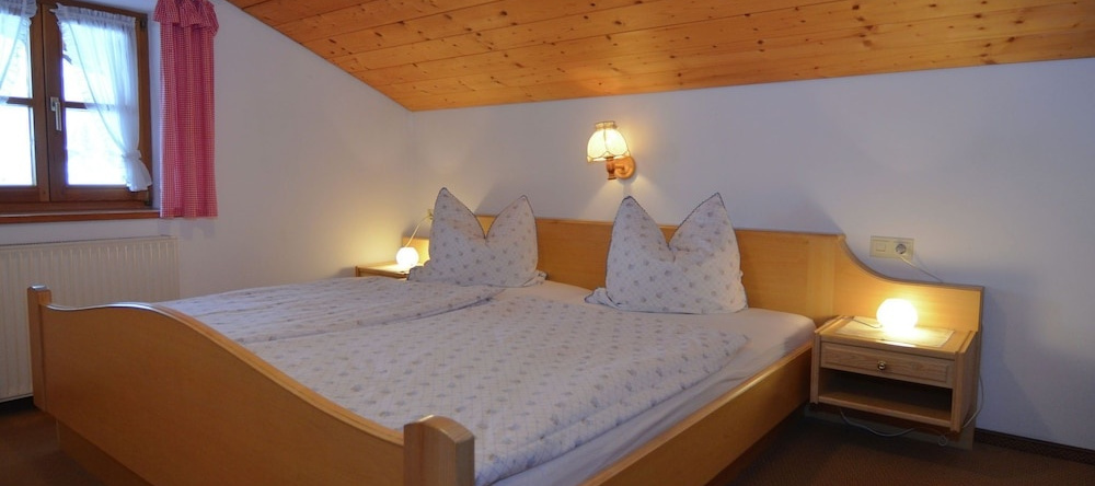 Dreamy Mansion in Schneizlreuth-weissbach With Garden, 施奈茨尔罗伊特 — 照片 1