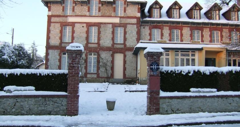Auberge Fleurie, 巴尼奥勒德洛讷 — 照片 1