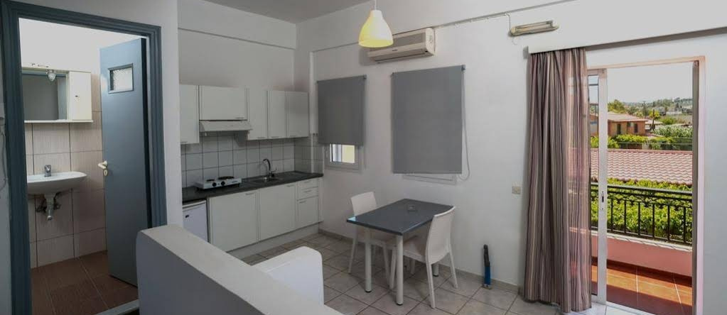 Yannis Apartments, 阿穆达拉 — 照片 1