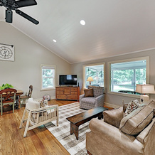Charming Getaway W/ Luxe Interior & Screened Patio 2 Bedroom Cottage, Flat Rock — photo 3