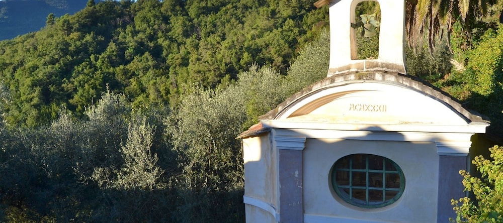 Cosy Holiday Home In Stellanello With Garden, Тестико — фото 1