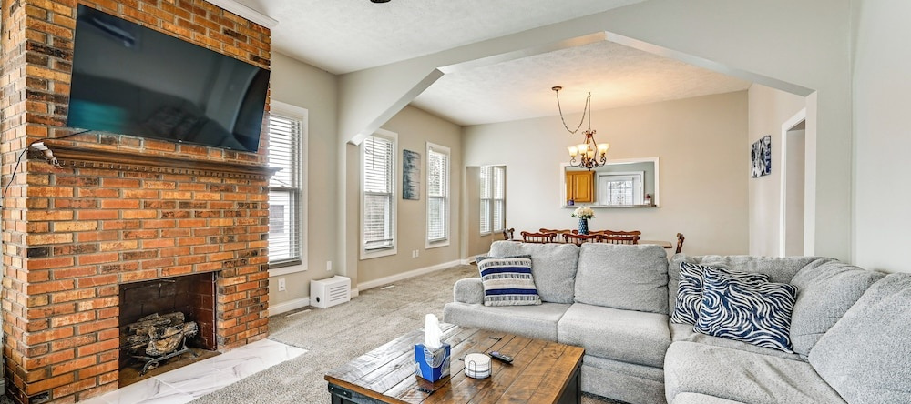 Lake Days & Fireside Nights! Updated Burnside Home, 伯恩赛德 — 照片 1
