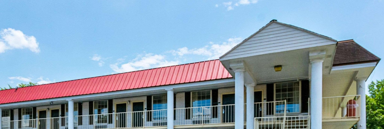 Rodeway Inn & Suites, Orangeburg — photo 1