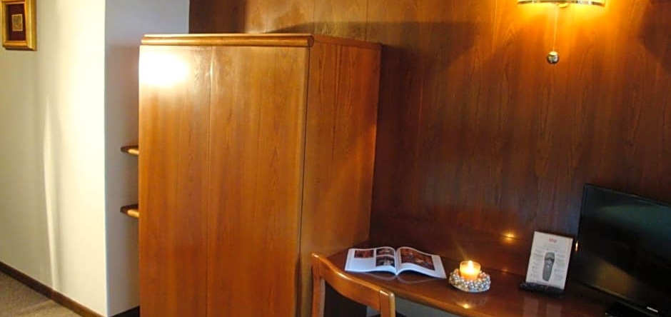 Sporting Hotel Ragno D'Oro, 科内利亚诺 — 照片 1