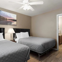 Eagle's Den Suites Andrews a Travelodge by Wyndham, 安德鲁斯 — 照片 5