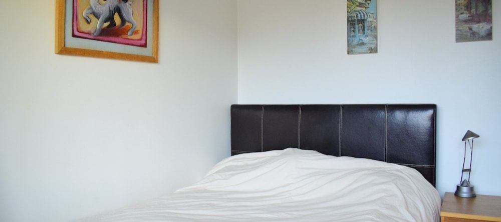 2 Bedroom Flat In North London, Лондон — фото 1