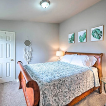 Apartment w/ Patio & Grill Access ~ 1/2 Mi to Bay!, Anacortes — photo 4