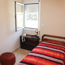 Amazing Home in Aegina With Wifi and 2 Bedrooms, 阿伊奥斯·乔治奥斯 — 照片 2