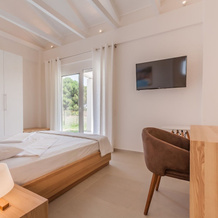 Villa Direct on the Long Sandy Beach, Swimming Pool, Tennis Court, Bicycles etc, Palouki — photo 4