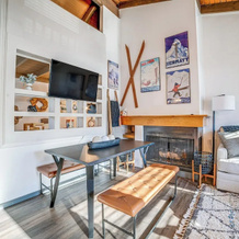 Chic Greek Peak Ski Resort Townhome W/ Balconies!, Вирджил — фото 2