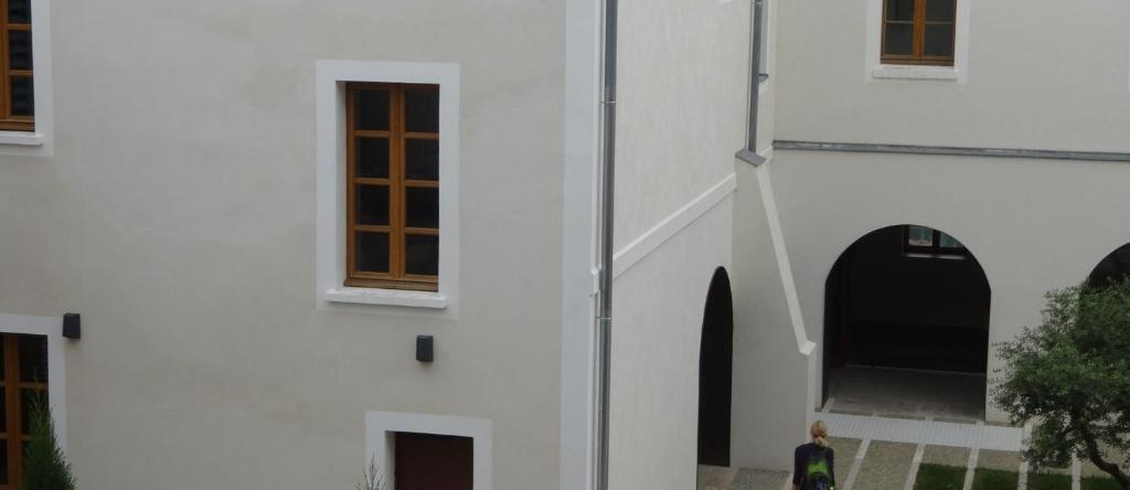 Studio au Centre d'Art ARKAD, 乌维拉尔 — 照片 1
