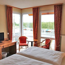 Hotel Zur Brücke, 格赖夫斯瓦尔德 — 照片 3