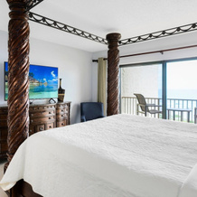 Canaveral Towers - Oceanfront Condos with Pool and Mini Golf by Port Canaveral - Cocoa Beach, Cape Canaveral — photo 2