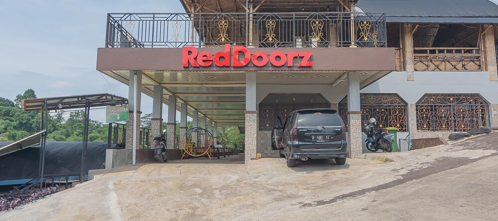 Batu Apung  by RedDoorz, 瓦纳亚斯 — 照片 1