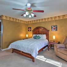 Pet-friendly Clarksville Home w/ Backyard!, Clarksville — photo 4